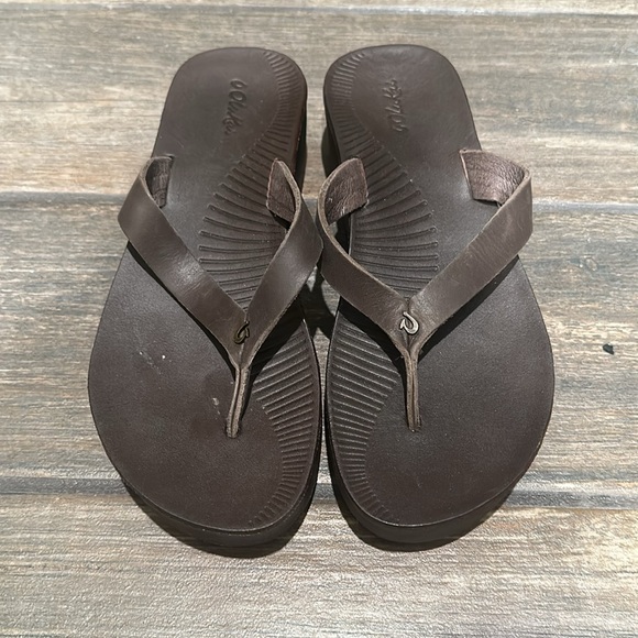 Women’s OluKai Flip Flops NWOT - 7 - Picture 2 of 5